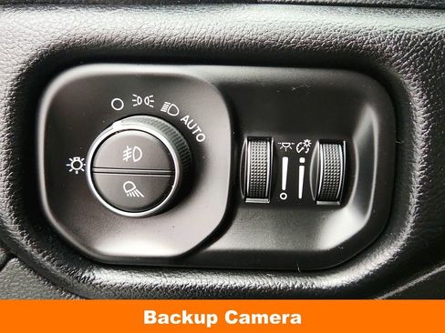 Used 2020 RAM 1500 Laramie AWD/4WD image 22