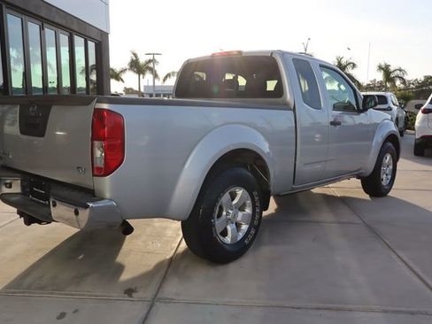 Used 2013 Nissan Frontier SV w/ SV Value Truck Pkg image 3