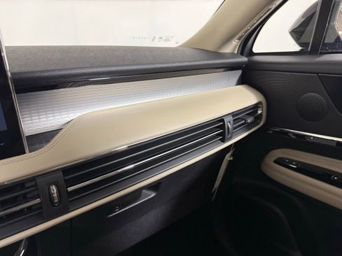 New 2026 Lincoln Corsair Premiere image 61