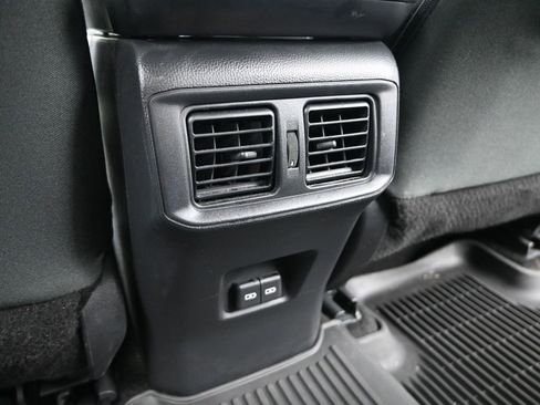 Used 2023 Toyota RAV4 XLE image 17