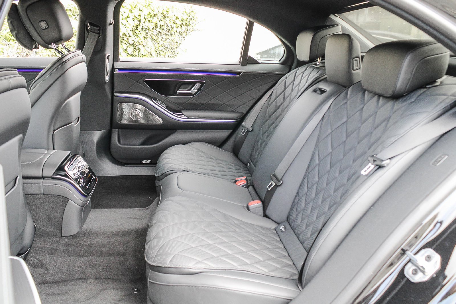 Used 2025 Mercedes-Benz S 580 4MATIC Sedan image 18