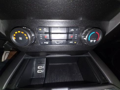 Used 2020 Ford F150 XLT w/ Equipment Group 302A Luxury AWD/4WD image 17