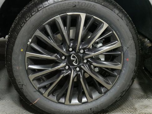 New 2026 INFINITI QX80 Autograph w/ Premium Cargo Package image 8