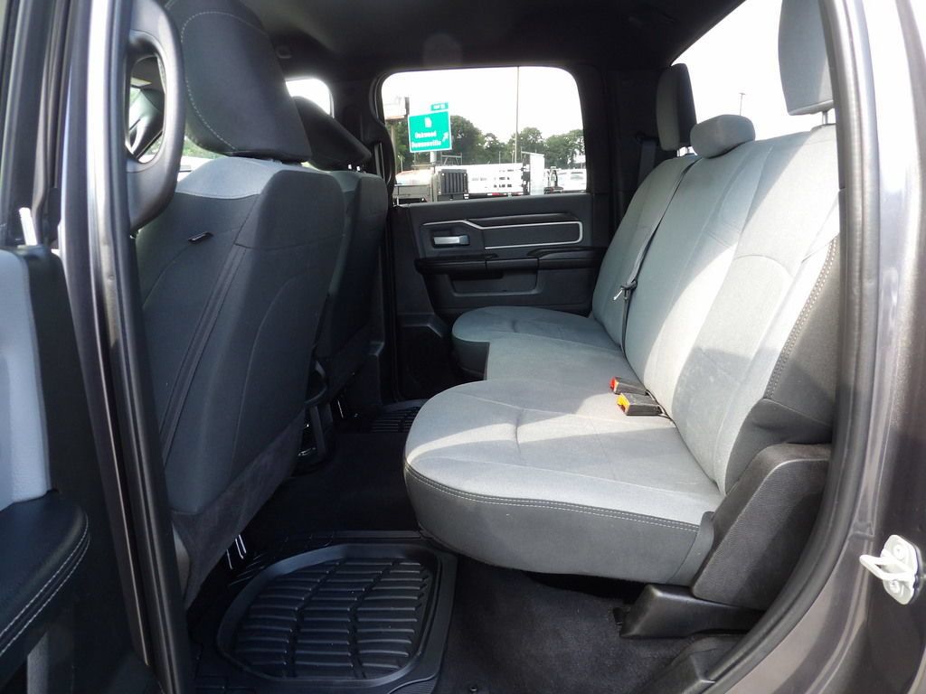 Used 2022 RAM 3500 Big Horn AWD/4WD image 29