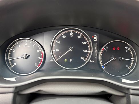 New 2026 MAZDA MAZDA3 Hatchback w/Premium Plus Pkg image 11