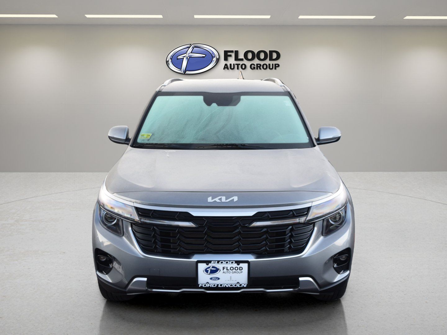Used 2024 Kia Seltos S AWD/4WD image 2