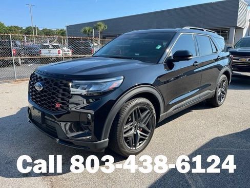 Used 2025 Ford Explorer ST AWD/4WD image 13