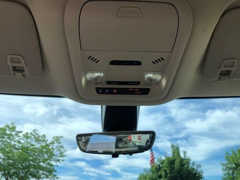 Used 2022 Buick Enclave Premium w/ Surround and Sites Package FWD image 33