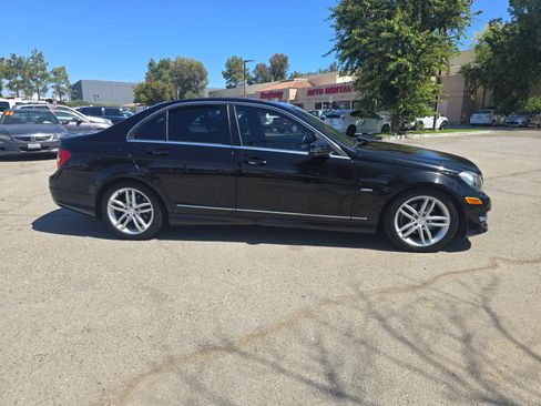 Used 2012 Mercedes-Benz C 250 Sedan image 4
