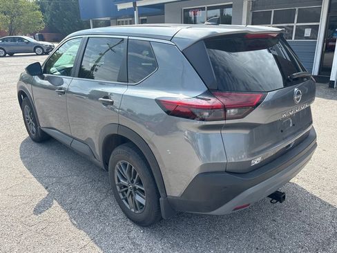 Used 2022 Nissan Rogue S FWD image 6