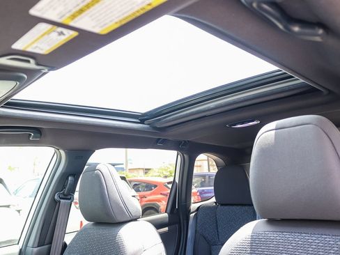 Certified 2025 Subaru Forester Premium AWD/4WD image 30