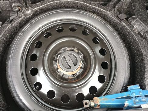 Used 2012 GMC Terrain SLE FWD image 24