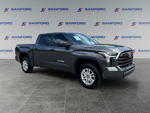 Used 2025 Toyota Tundra SR5 AWD/4WD image 7