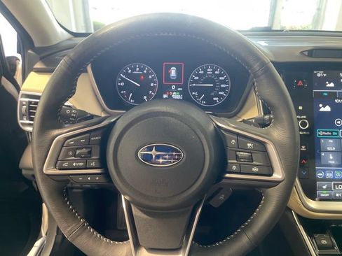 Used 2025 Subaru Outback Limited AWD/4WD image 8