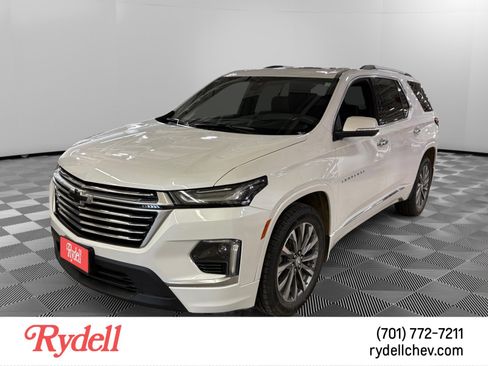 Used 2022 Chevrolet Traverse Premier AWD/4WD image 1