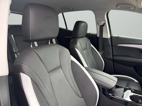 Used 2025 Buick Envision Sport Touring image 15