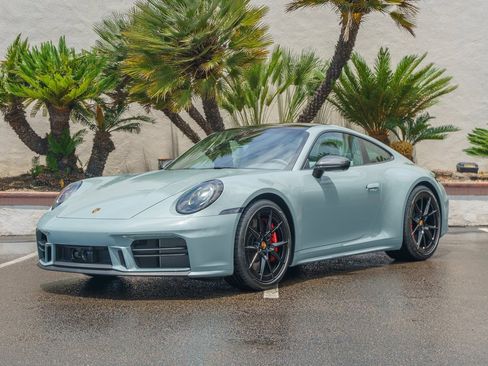 Used 2025 Porsche 911 Carrera S image 3