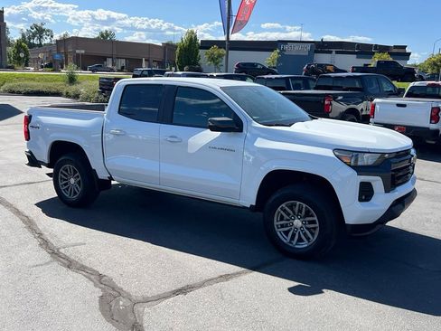 Used 2024 Chevrolet Colorado LT w/ LT Convenience Package AWD/4WD image 6