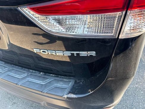 Used 2021 Subaru Forester Premium w/ Popular Package #1 AWD/4WD image 12