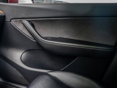 Used 2022 Tesla Model Y Performance AWD/4WD image 22