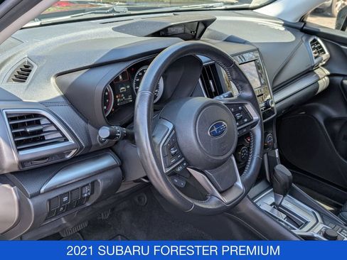 Used 2021 Subaru Forester Premium AWD/4WD image 13