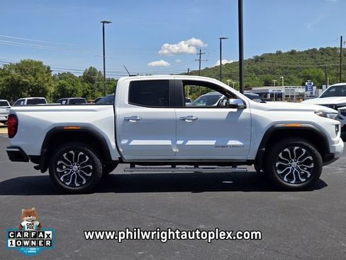 Used 2024 GMC Canyon Denali AWD/4WD image 2