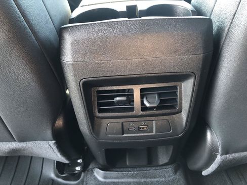 Used 2026 Chevrolet Colorado LT w/ LT Convenience Package AWD/4WD image 14