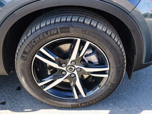 Used 2026 Volvo XC40 B5 Core AWD/4WD image 16