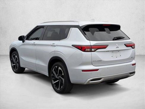 Used 2024 Mitsubishi Outlander SEL image 7