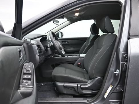 Used 2024 Nissan Rogue S AWD/4WD image 20