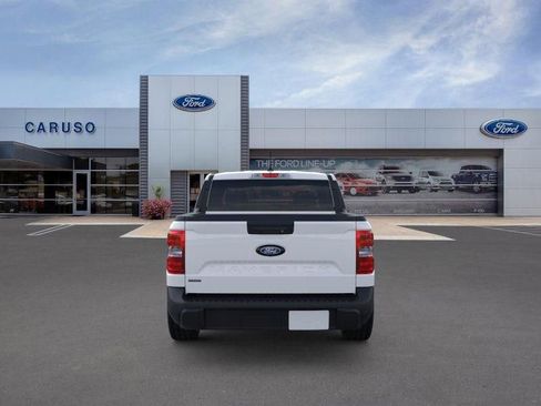 New 2025 Ford Maverick XL image 5