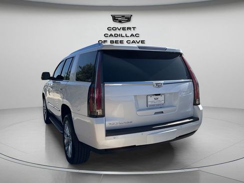 Used 2019 Cadillac Escalade Premium Luxury image 7