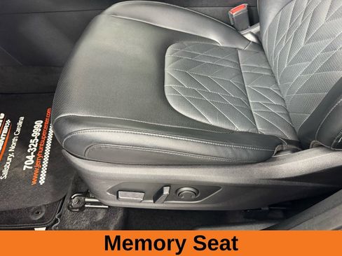 Used 2023 Kia Sportage X-Pro image 14