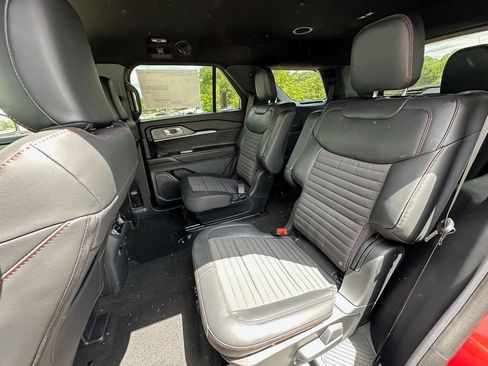 New 2026 Ford Explorer ST-Line AWD/4WD image 17