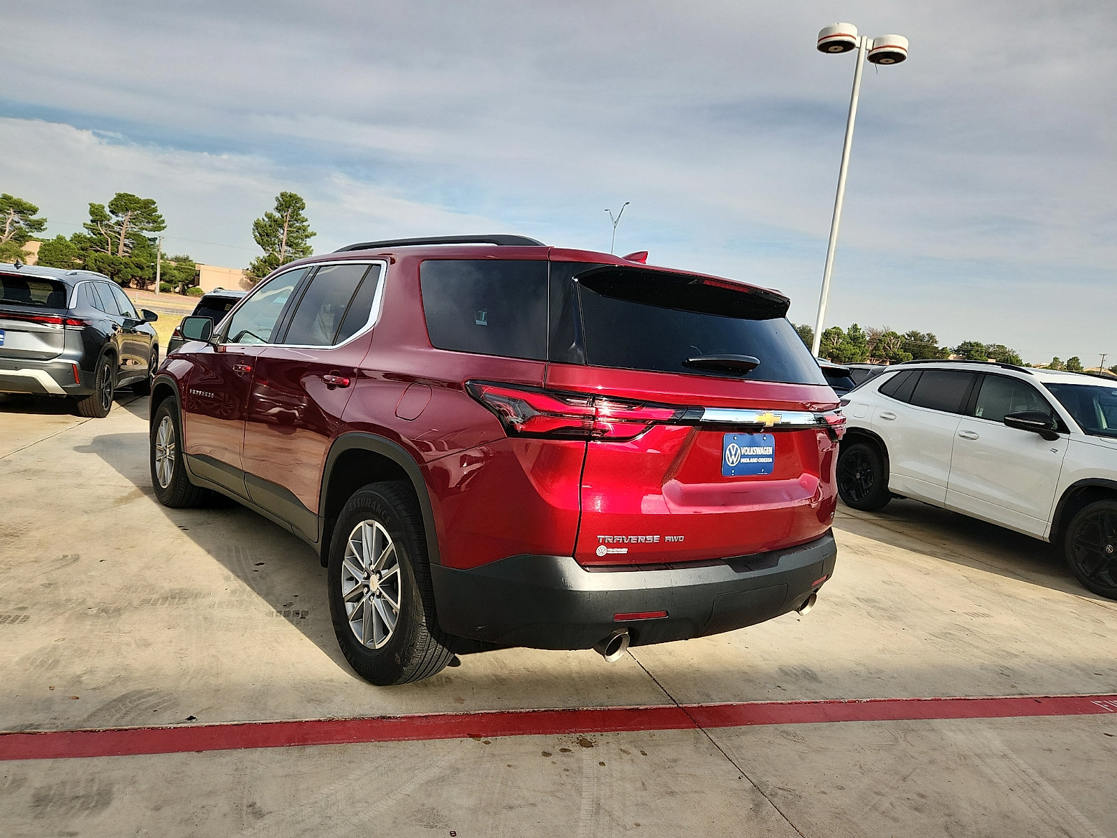 Used 2023 Chevrolet Traverse LT AWD/4WD image 4