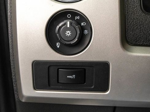 Used 2014 Ford F150 King Ranch w/ King Ranch Luxury Package image 18