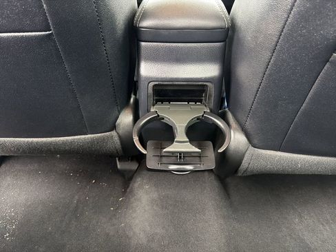 Used 2017 Toyota Corolla SE image 36