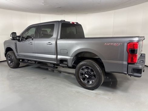 Used 2024 Ford F350 Lariat w/ Lariat Ultimate Package image 6