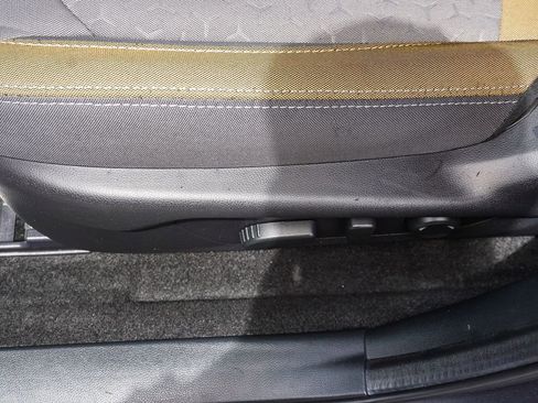 Certified 2025 Subaru Crosstrek 2.5i Sport AWD/4WD image 19