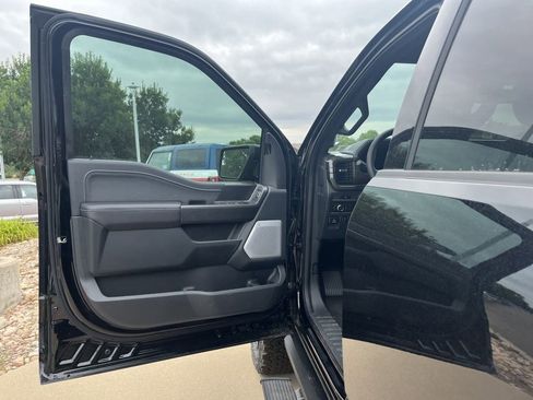 New 2025 Ford F150 Lariat w/ Equipment Group 502A High image 9