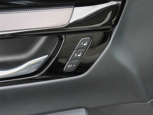 Used 2024 Honda CR-V EX-L image 10