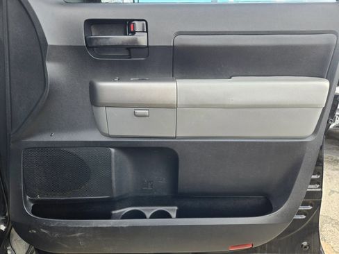 Used 2013 Toyota Tundra 4x4 CrewMax w/ TRD Off-Road Pkg image 14