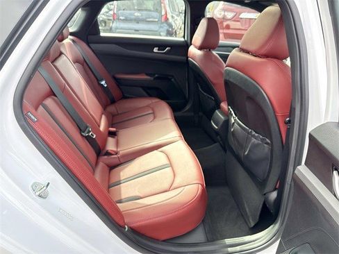 Used 2023 Kia K5 GT-Line image 11