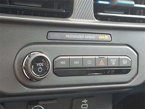 New 2025 Ford Maverick Lobo image 11