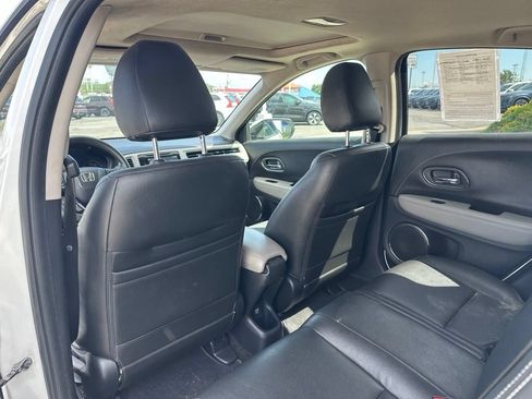 Used 2017 Honda HR-V EX image 22