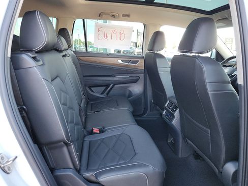 New 2026 Volkswagen Atlas SE image 14