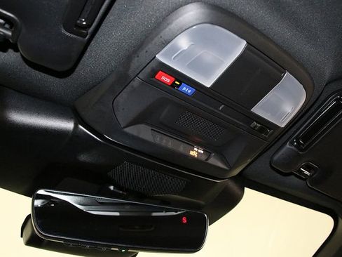 Used 2024 Subaru Crosstrek 2.5i Wilderness w/ Crosstrek Mirror Package image 22