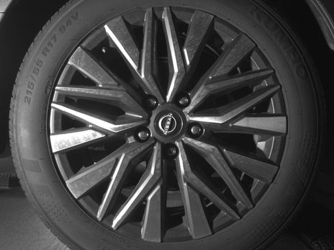 Used 2025 Nissan Altima 2.5 SV image 15