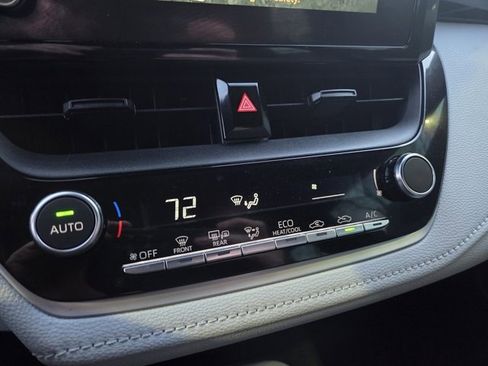 Used 2023 Toyota Corolla SE w/ Carpet Mat Package (TMS) image 12