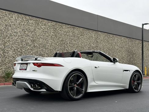 Used 2016 Jaguar F-TYPE R AWD/4WD image 12